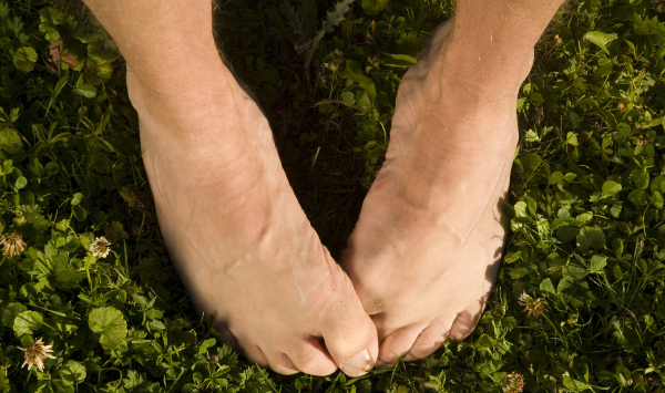 Dor nas unhas dos pés dos idosos